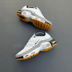 Nike Air Max Plus Sneakers Collection