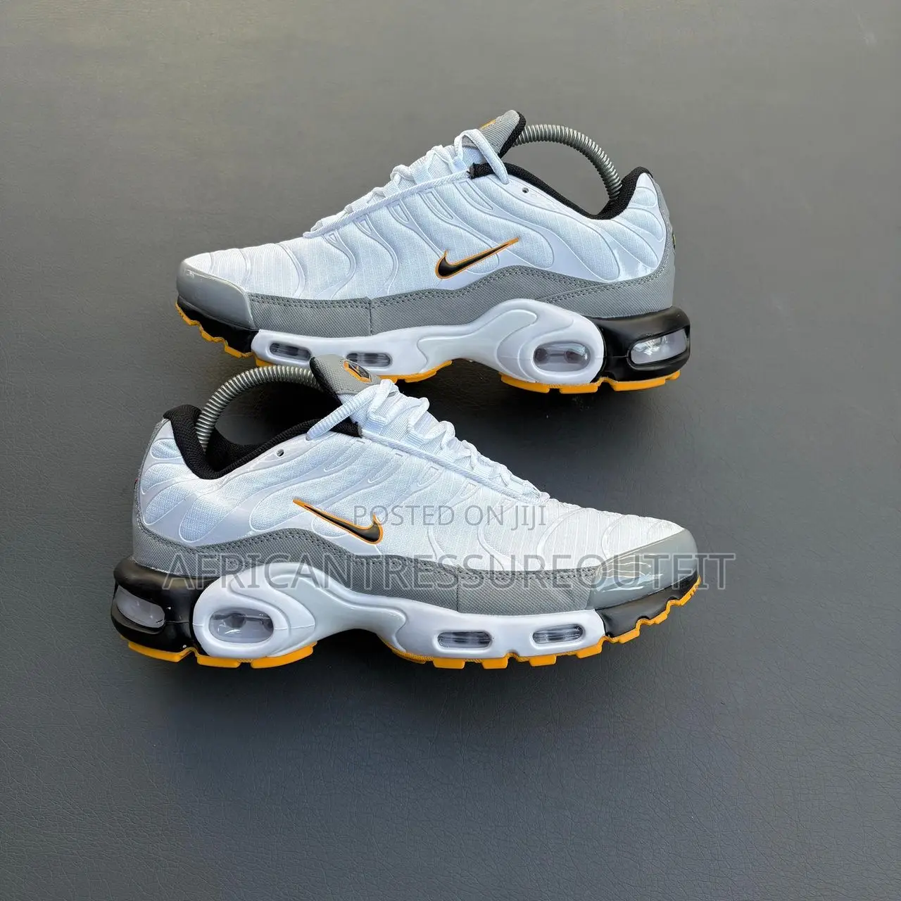 Nike Air Max Plus Sneakers Collection