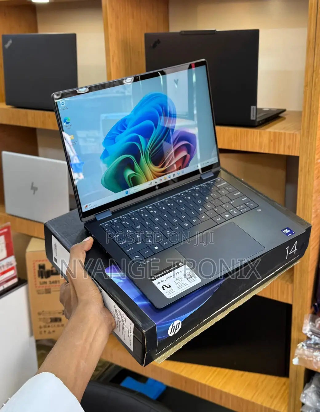 New Laptop HP OmniBook X Flip 14" 16GB Intel Core Ultra 7 SSD 1T