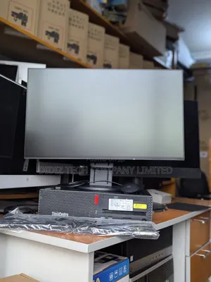Lenovo ThinkCentre M720 SFF 8GB Intel Core I3 HDD 500GB
