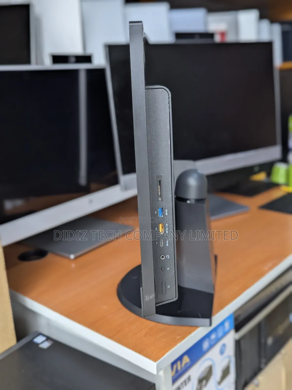 Lenovo ThinkCentre M910z AIO 8GB Intel Core I5 SSD 256GB
