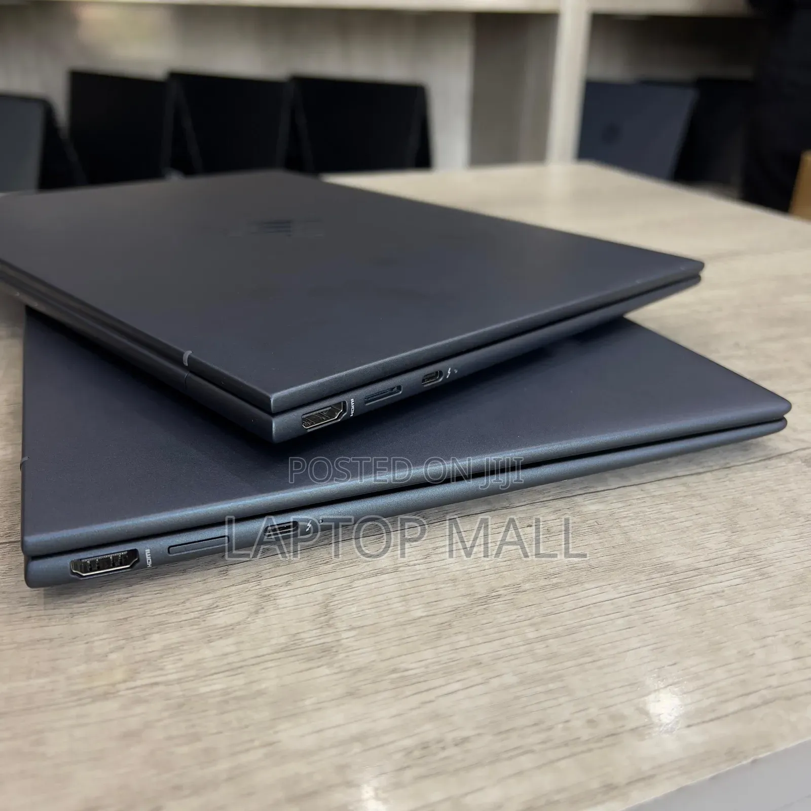 Laptop HP Dragonfly G4 16GB Intel Core I5 SSD 512GB
