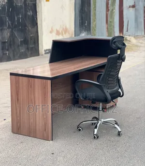 Reception Table+ Chair