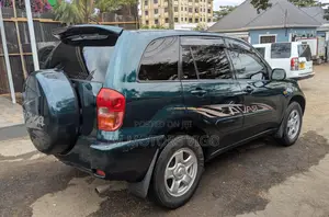 Toyota RAV4 2004 Green