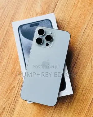 New Apple iPhone 15 Pro Max 256 GB Silver