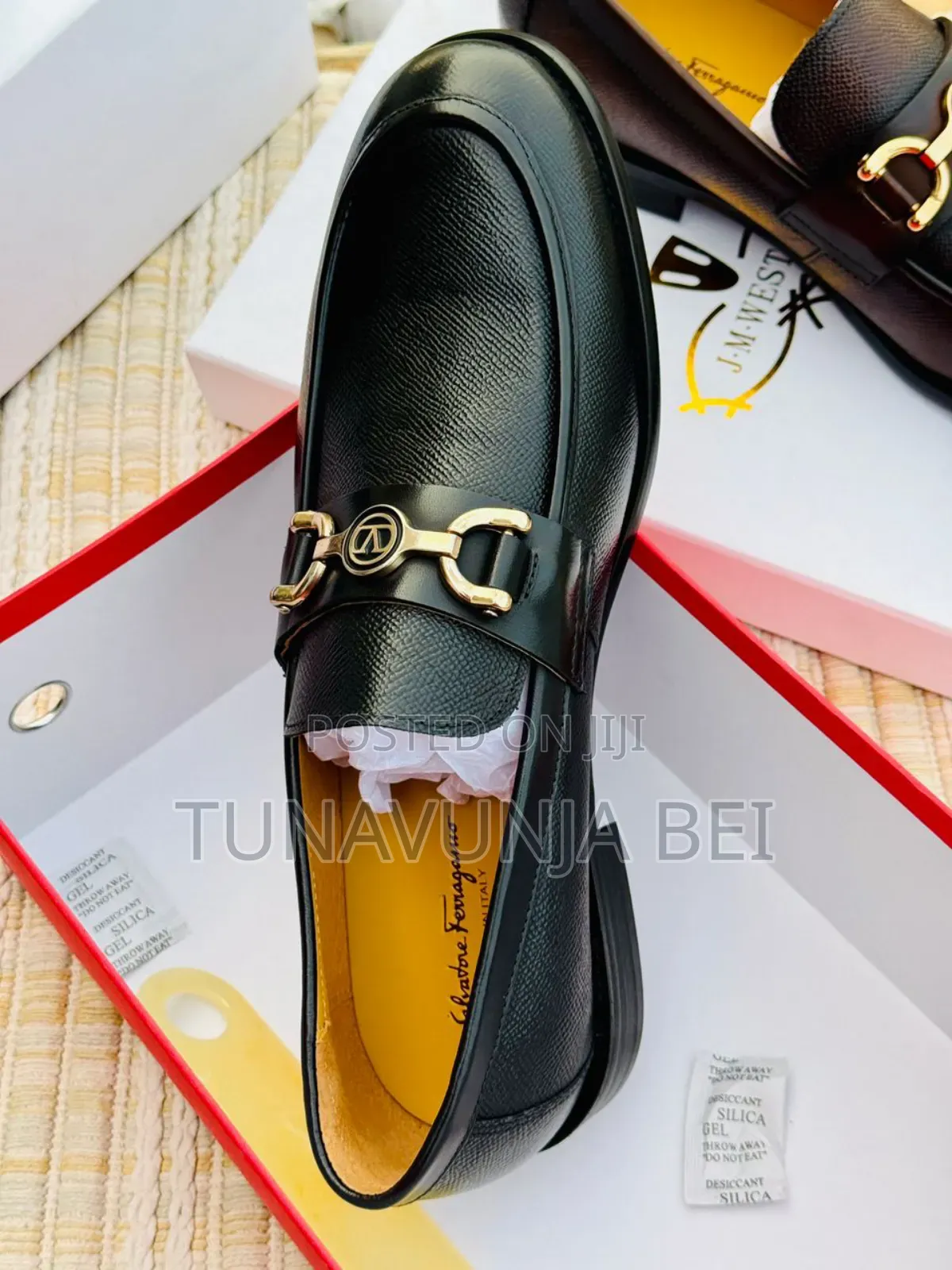 Ferregamo Shoes / Leather Shoes 