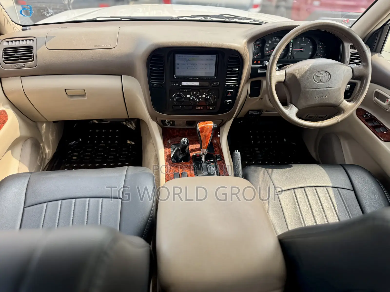 Toyota Land Cruiser HDJ 100 2001 White