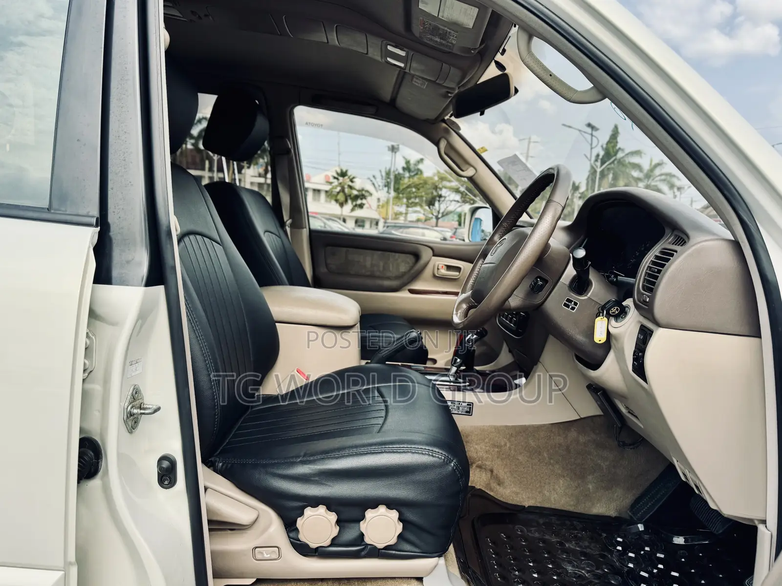 Toyota Land Cruiser HDJ 100 2001 White