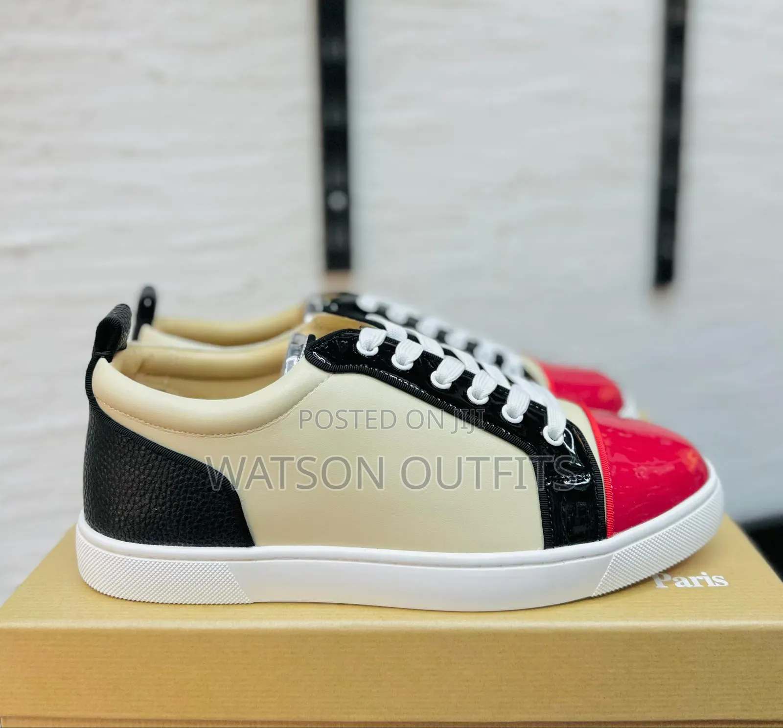 Raba Classy or Sneakers Classic and Hot