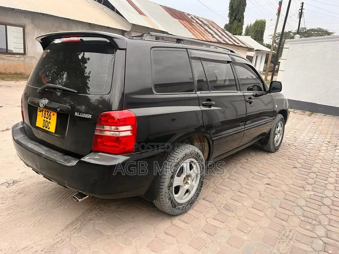 Toyota Kluger 2002 Black