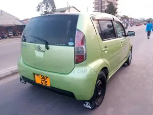Toyota Passo 2005 Green