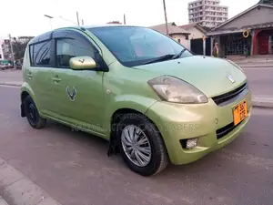 Toyota Passo 2005 Green
