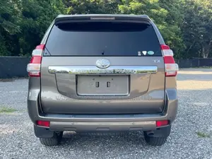 Toyota Land Cruiser Prado 2017 Brown