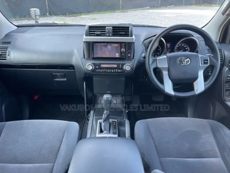 Toyota Land Cruiser Prado 2017 Brown