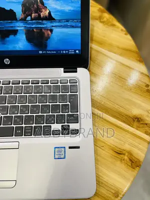 Laptop HP EliteBook 820 G4 8GB Intel Core I5 SSD 256GB
