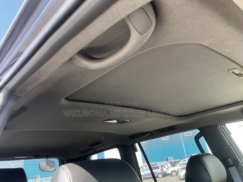 Toyota Land Cruiser Prado 2005 Gray