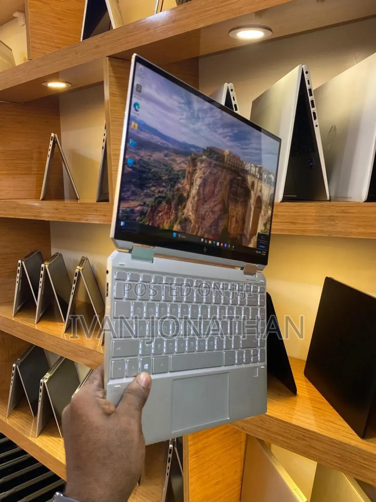 New Laptop HP Spectre X360 13 8GB Intel Core I5 SSD 256GB