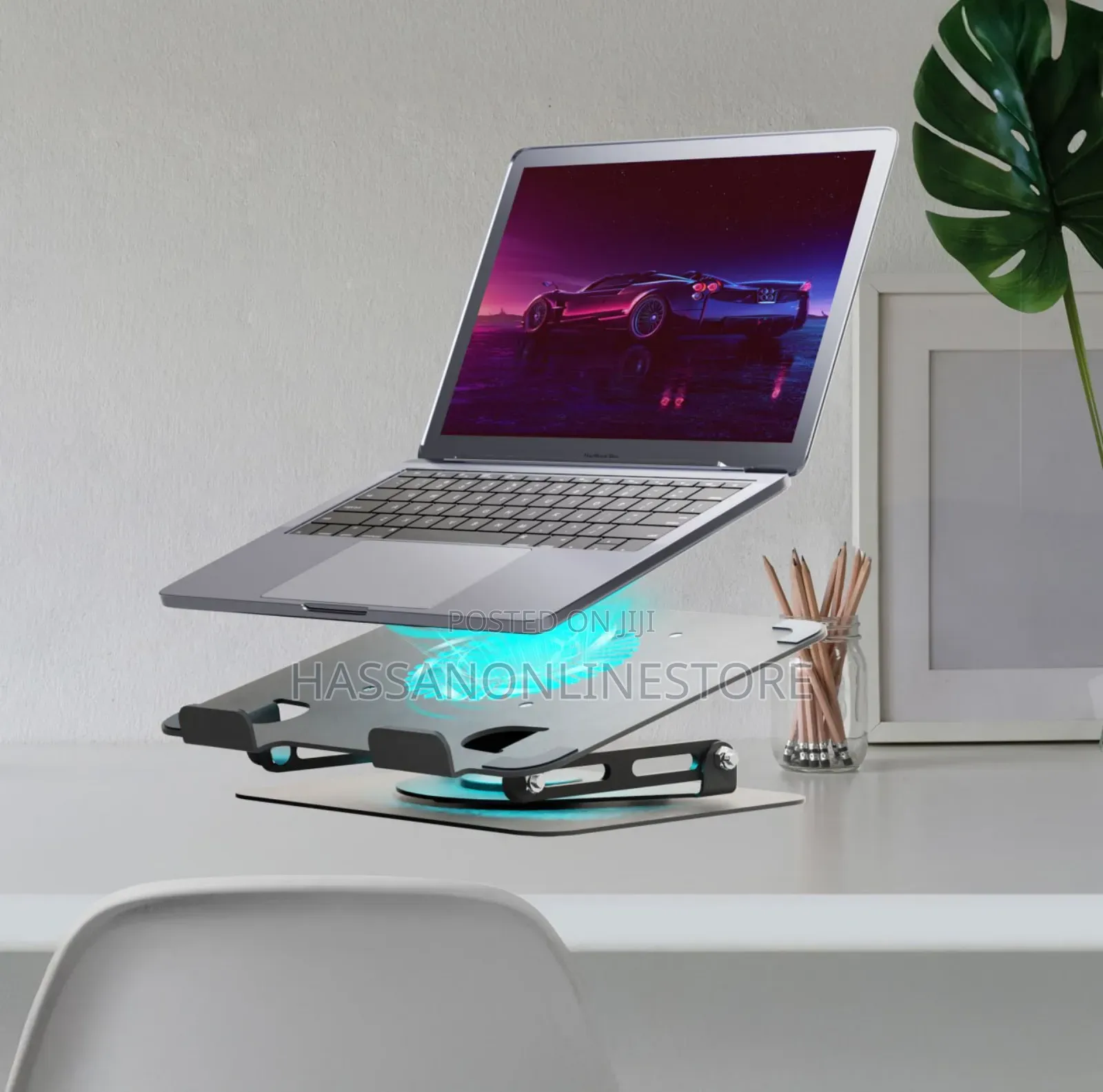 Green Lion Adjustable Laptop Stand With Cooling Fan - Black