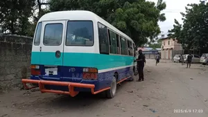 Toyota Coaster 2004 Blue