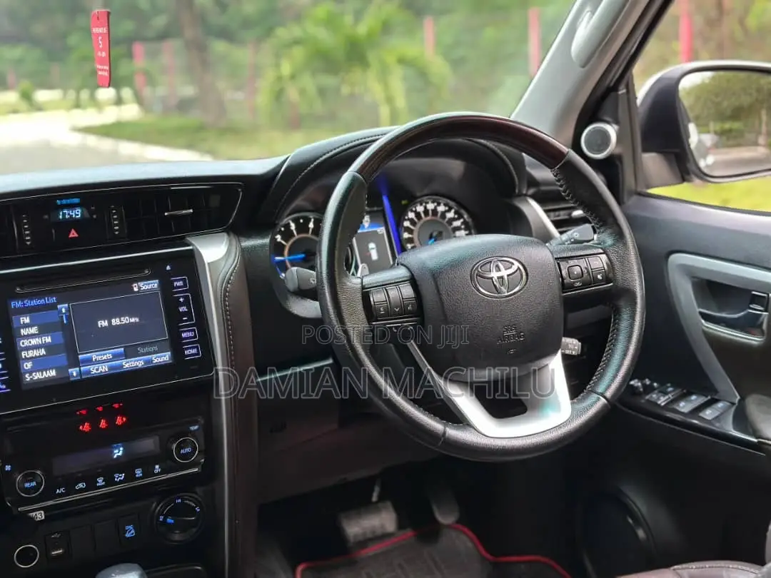 Toyota Fortuner 2018 Gray