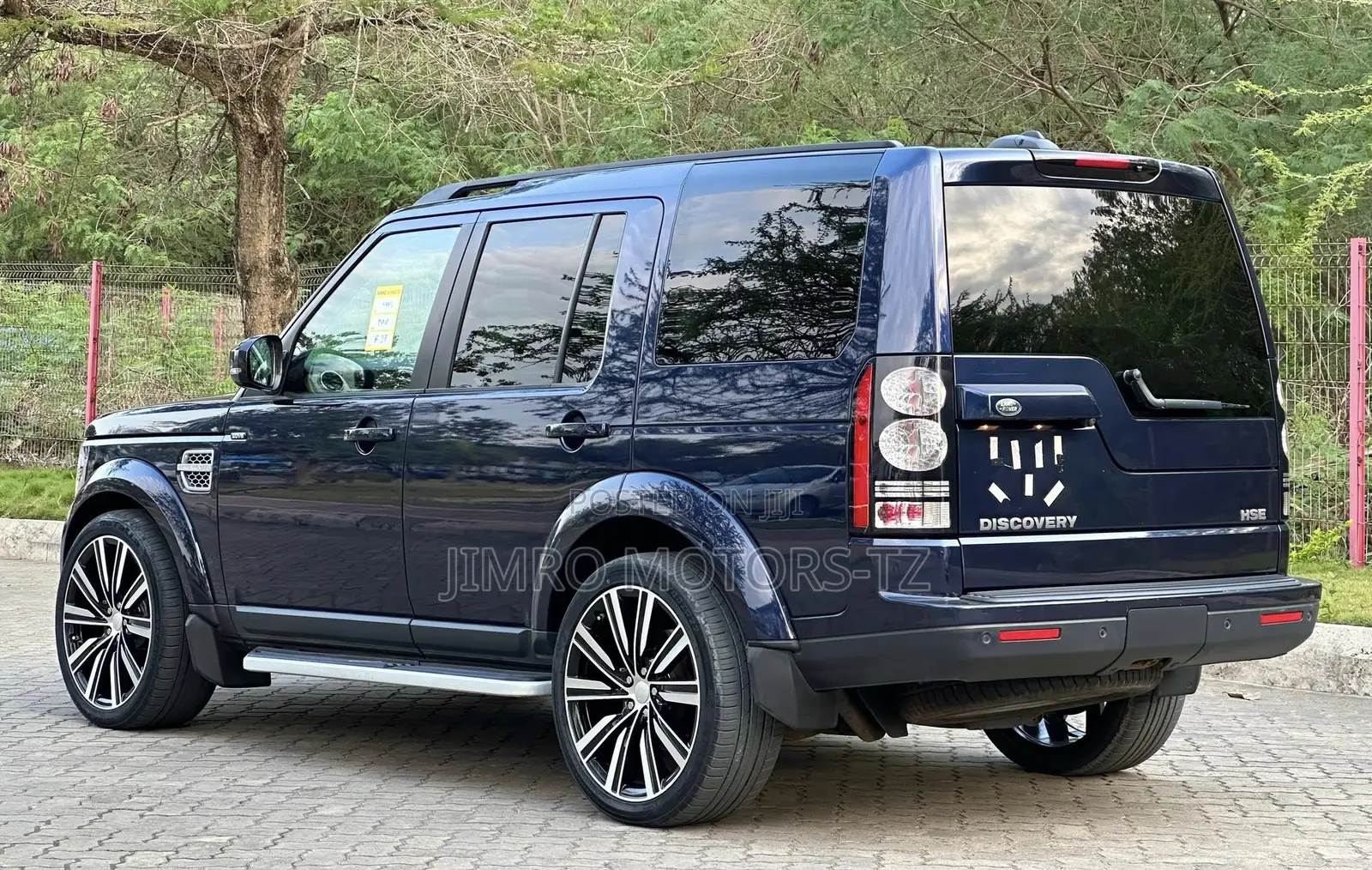 Land Rover Discovery 2014 Black