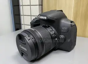 Canon 850d + 18-55mm Lens