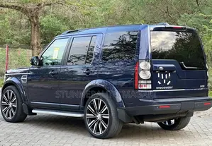Land Rover Discovery 2014 Blue