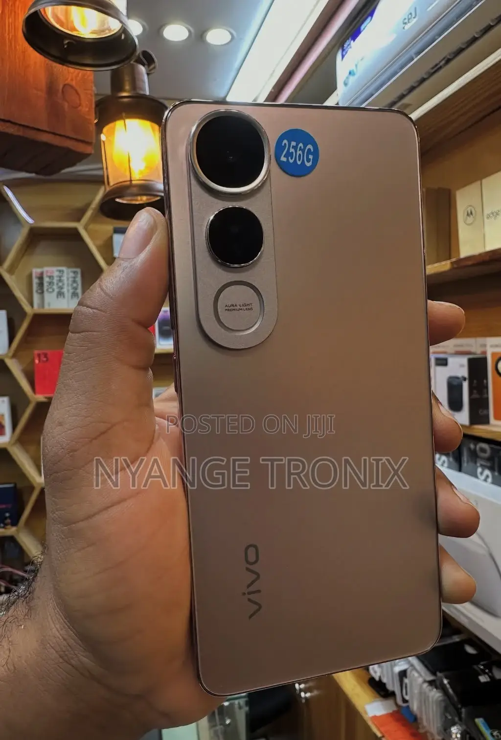 Vivo V50 256 GB Gold