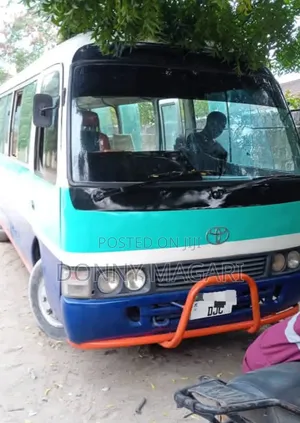 Toyota Coaster 2004