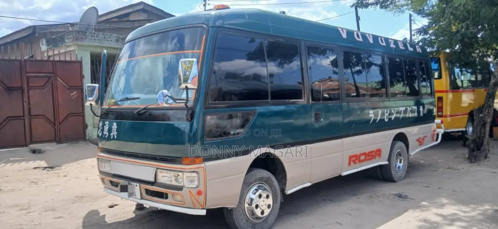 Mitsubishi Fuso Rosa 2004 Green