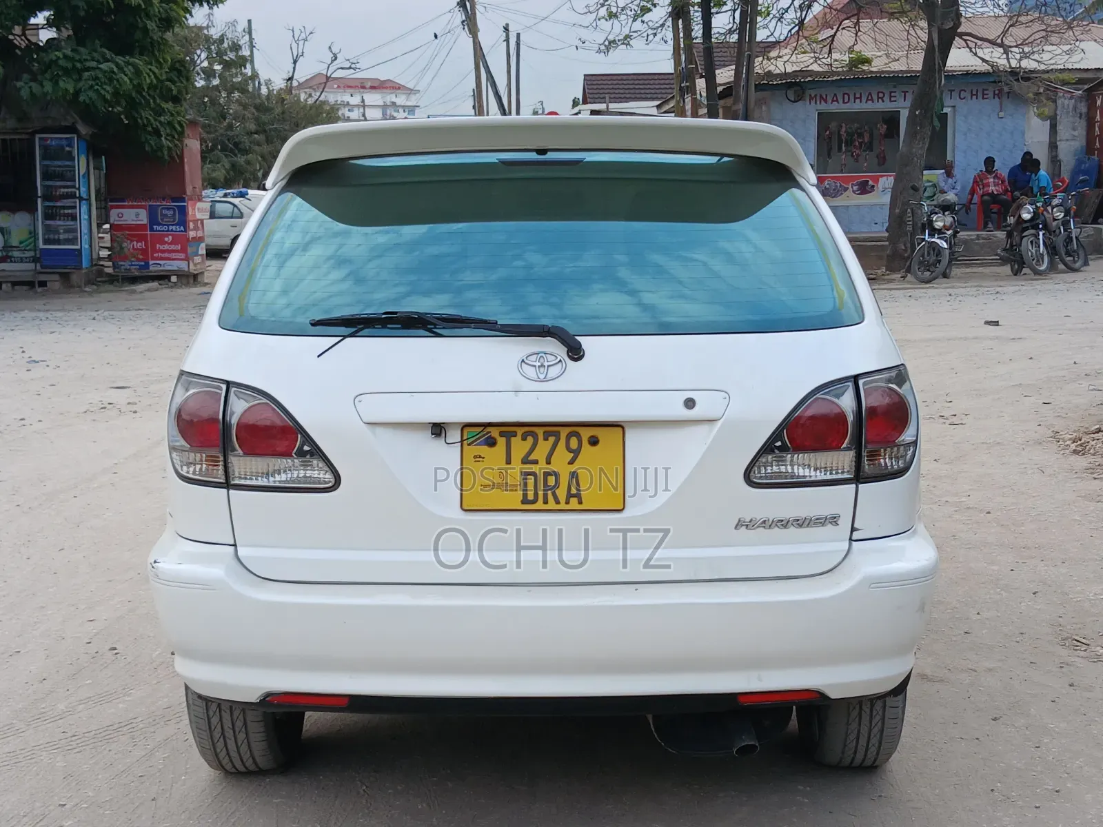 Toyota Harrier 2001 White