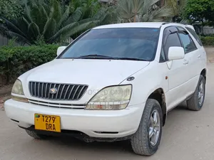 Toyota Harrier 2001 White