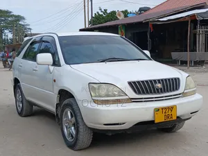 Toyota Harrier 2001 White
