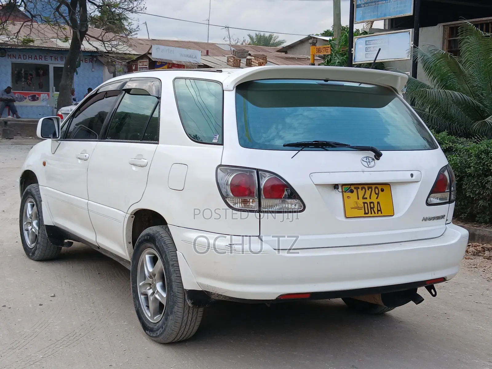 Toyota Harrier 2001 White