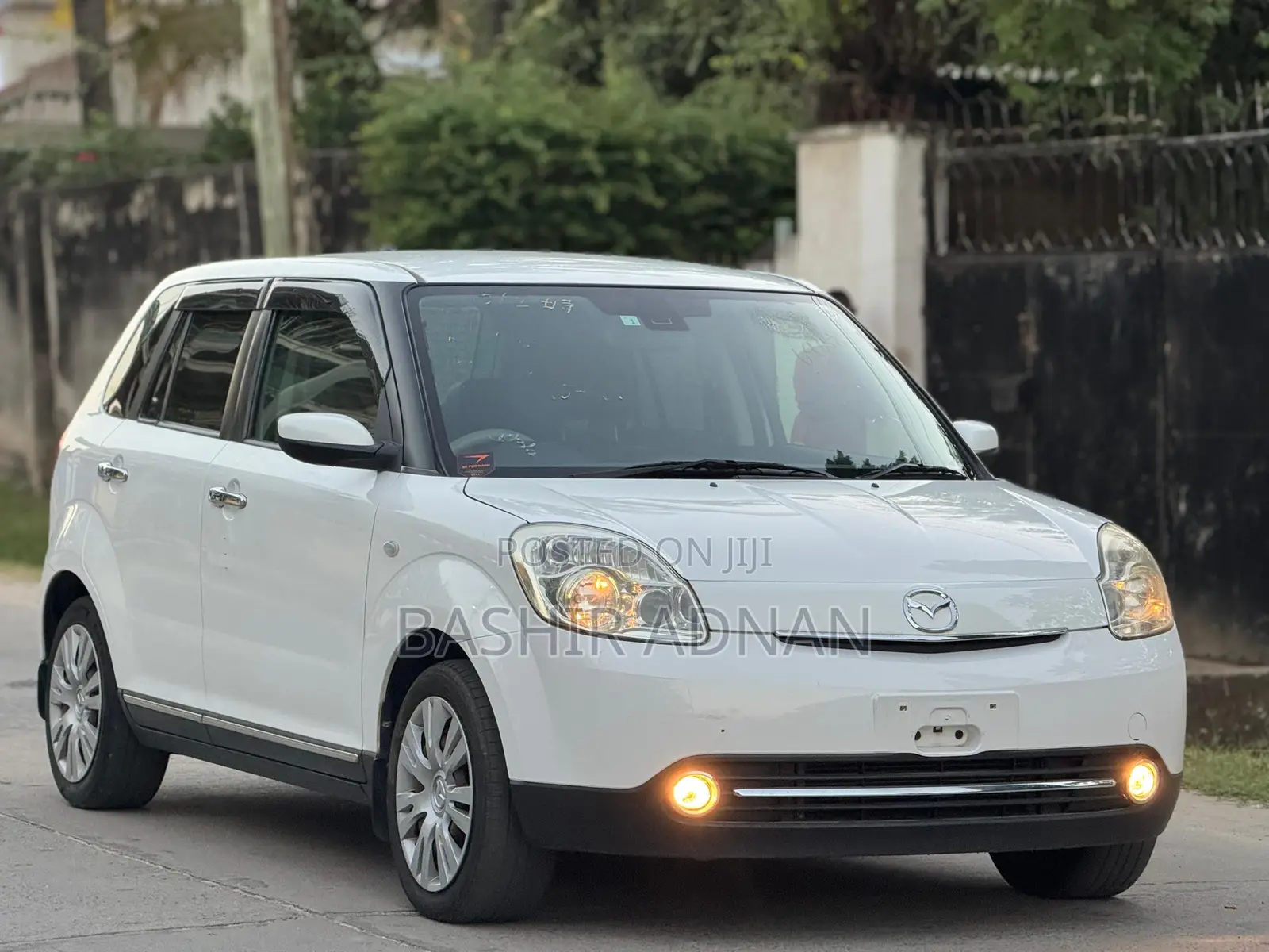 Mazda Verisa 2013 White
