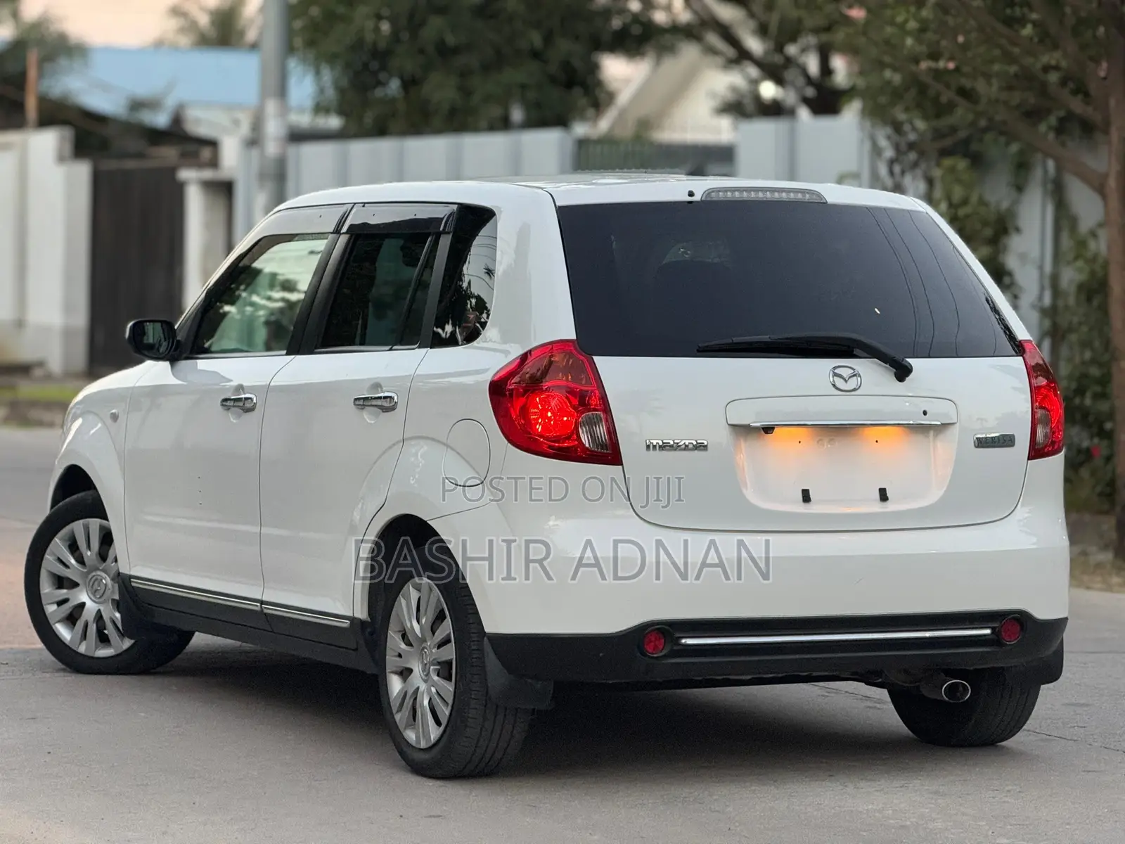 Mazda Verisa 2013 White