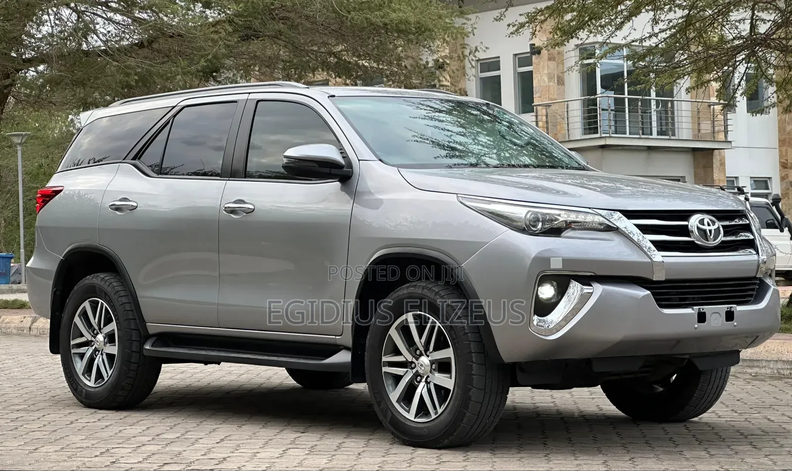 Toyota Fortuner 2018 Silver