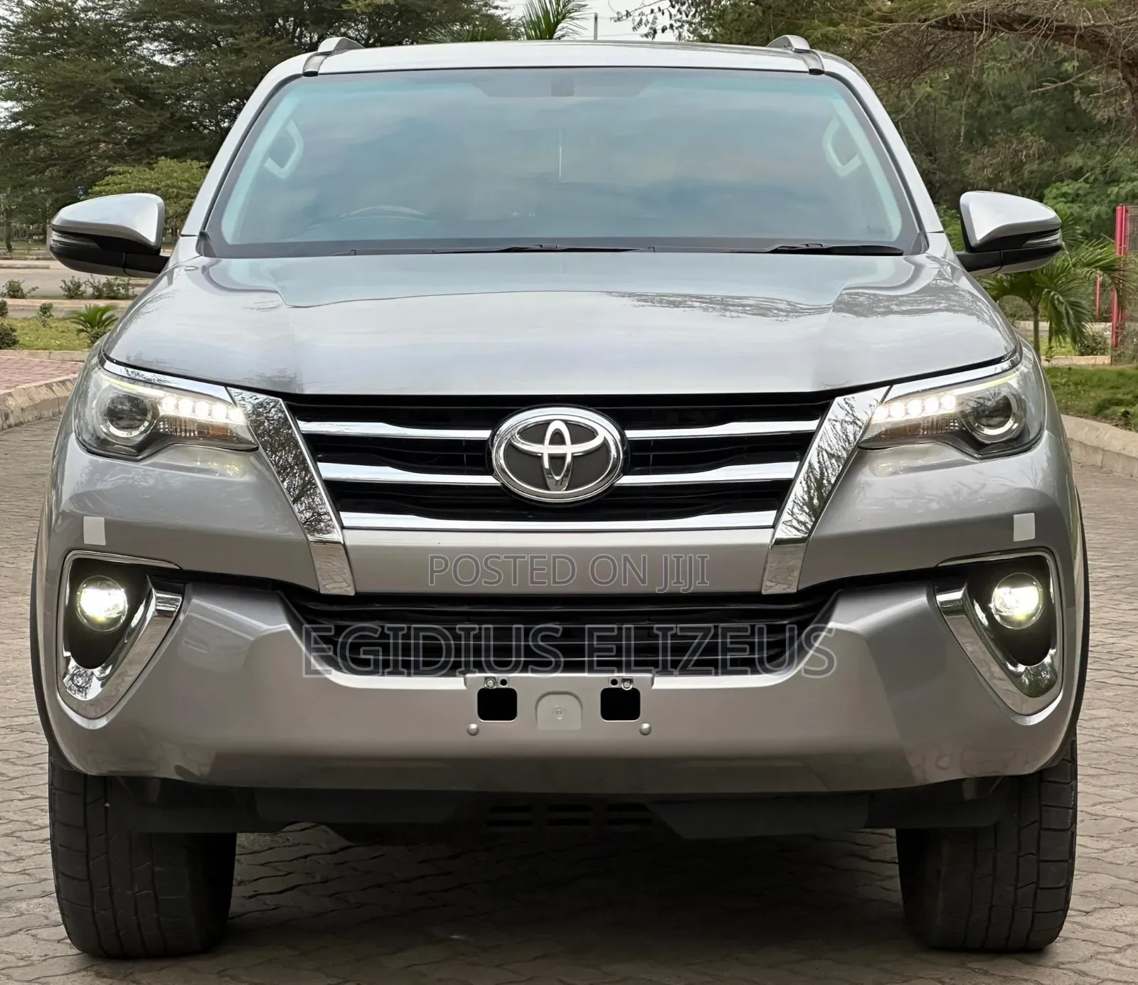 Toyota Fortuner 2018 Silver