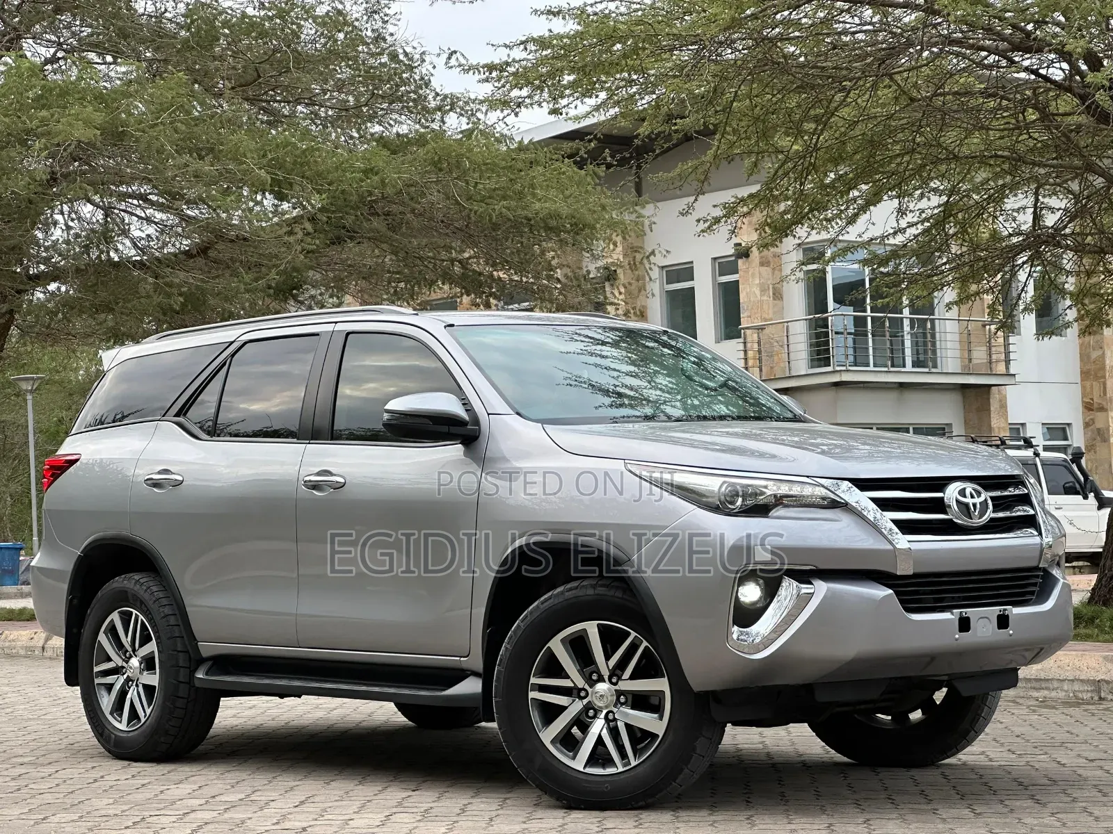 Toyota Fortuner 2018 Silver