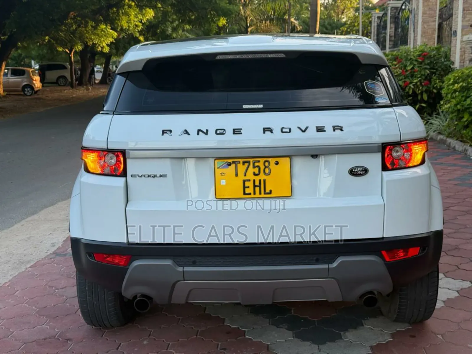 Car 2014 White