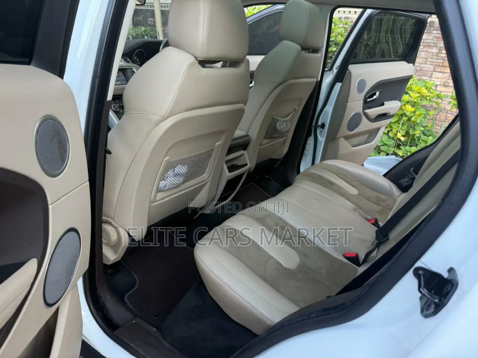 Car 2014 White