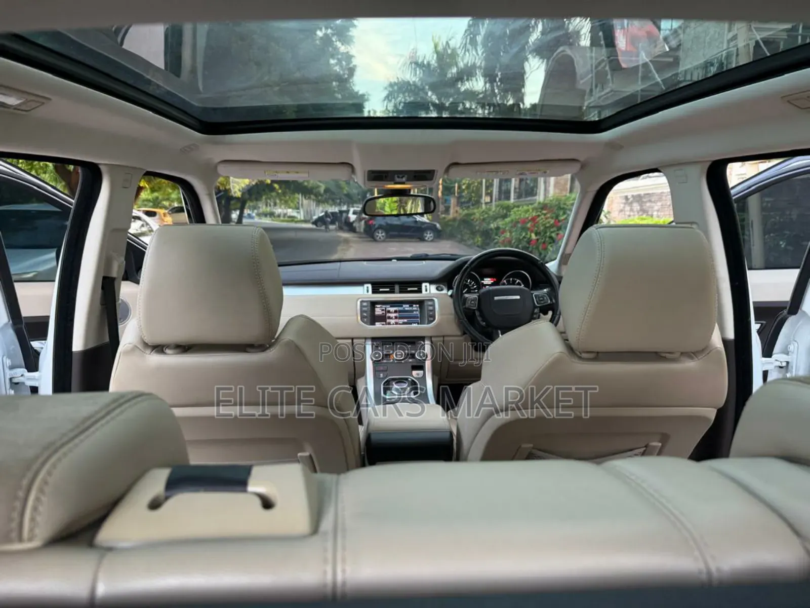 Car 2014 White