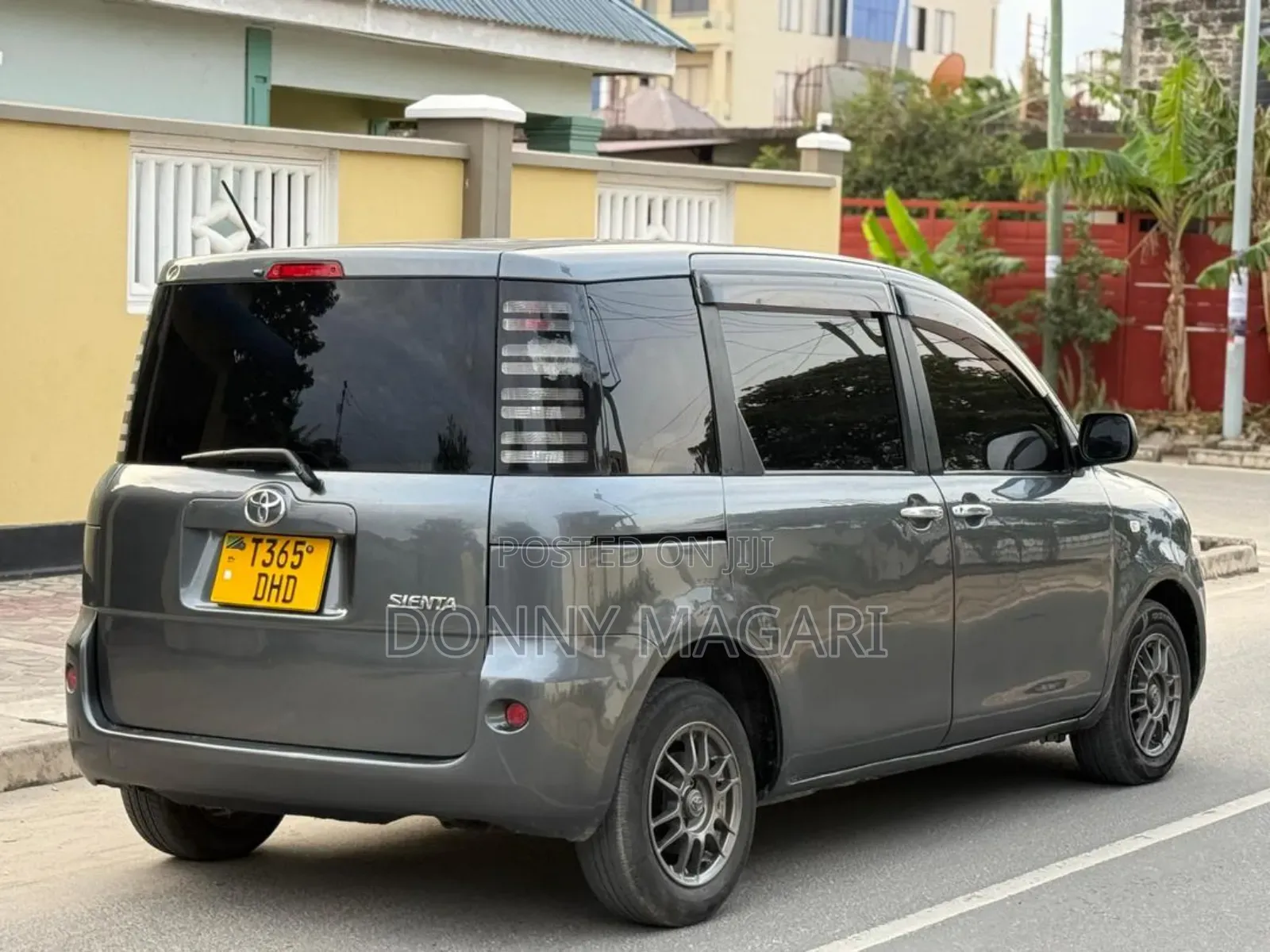 Toyota Sienta 1.5 AWD 2006 Gray