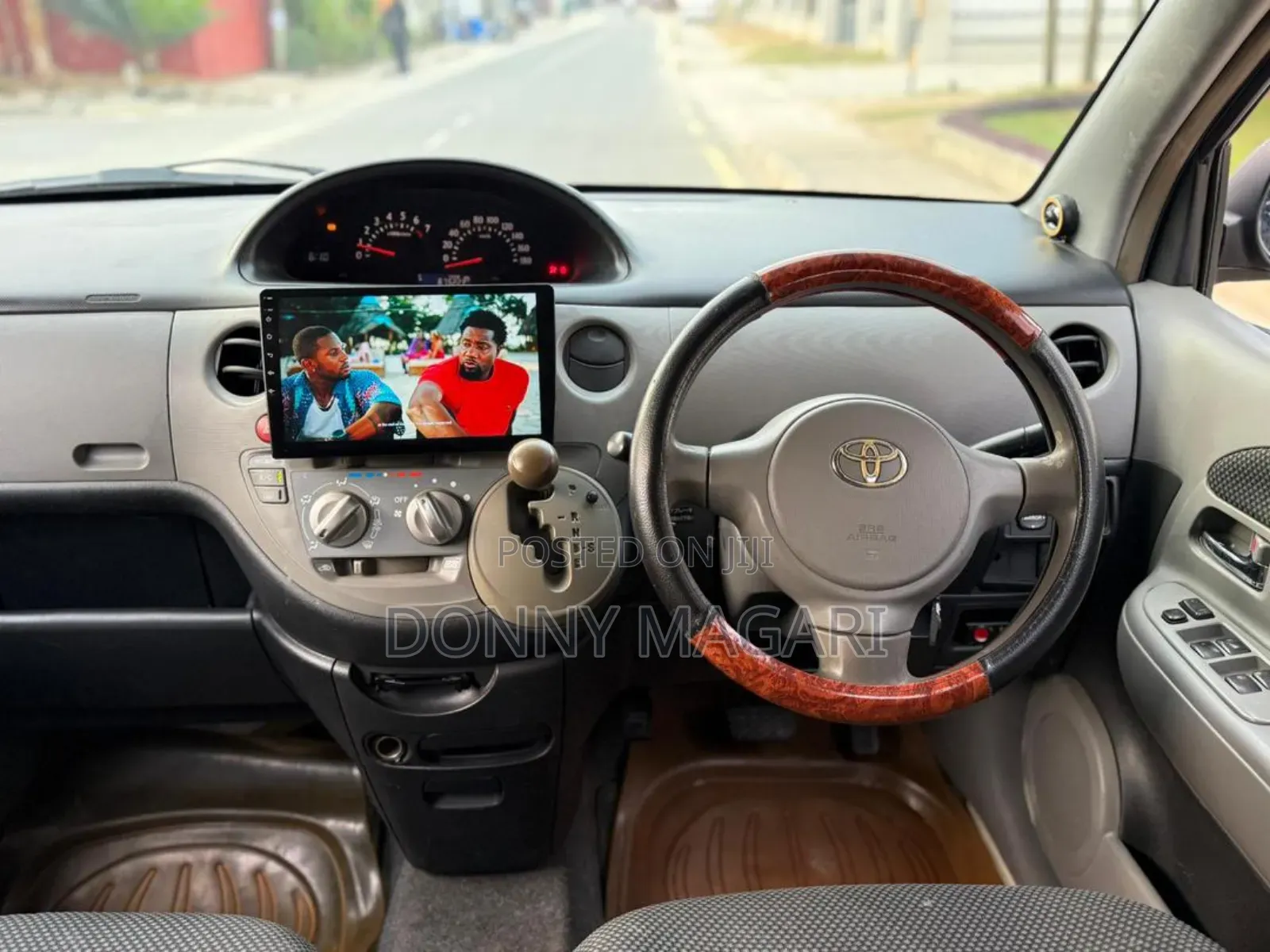 Toyota Sienta 1.5 AWD 2006 Gray