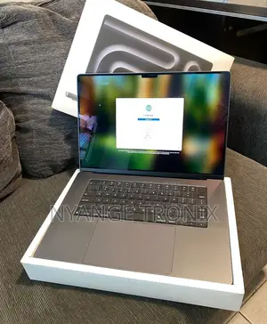 New Laptop Apple MacBook Pro 2023 M3 14-Inch 8GB Apple M3 SSD 512GB