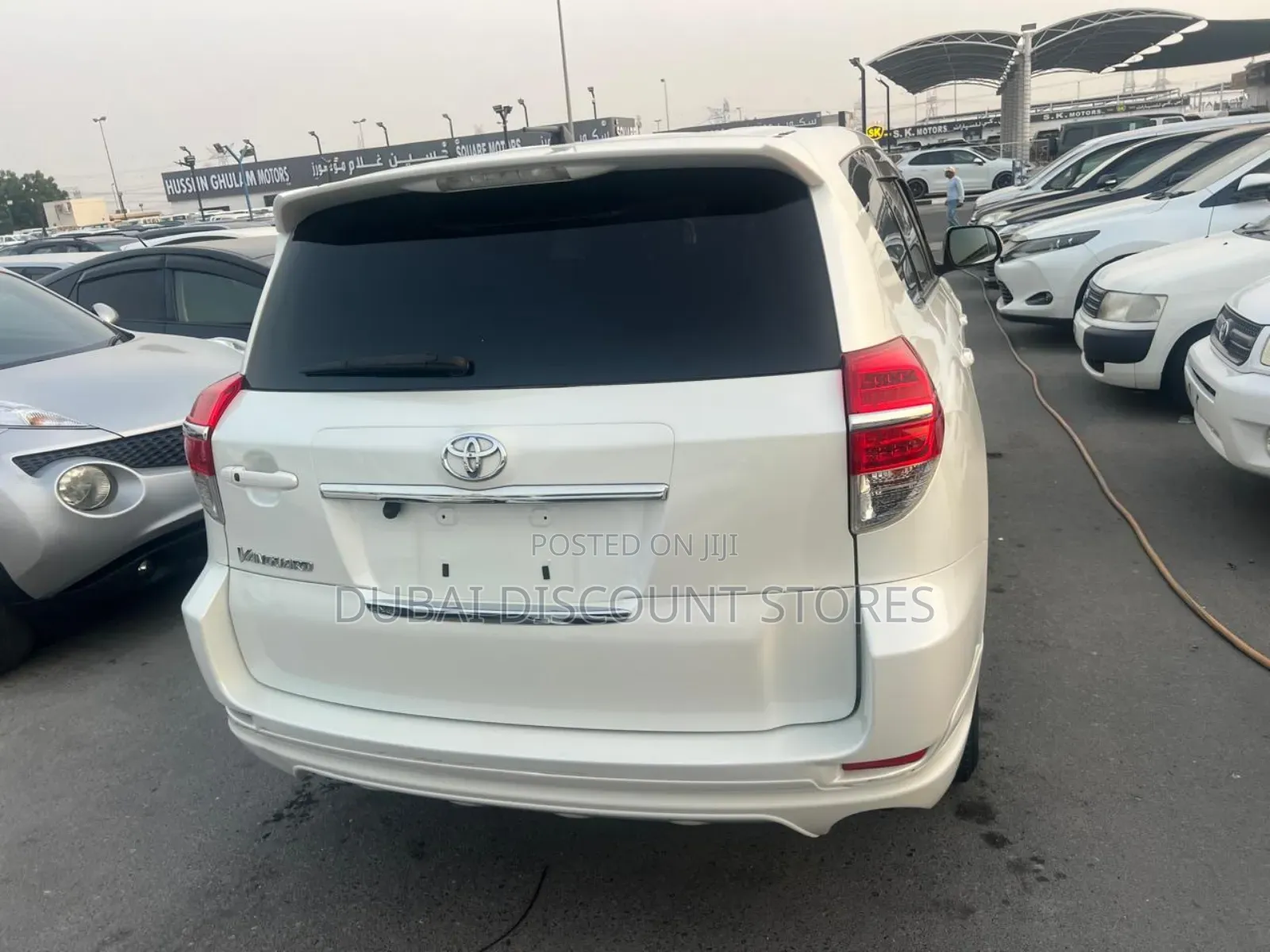 Toyota Vanguard 2011 White