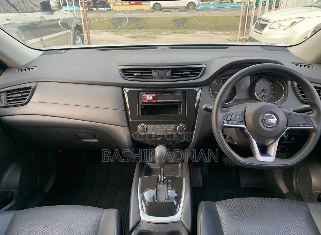 Nissan X-Trail 2.0 Petrol FWD 2018 Silver
