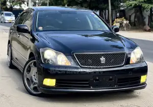 Photo - Toyota Crown 2005 Black