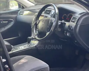 Toyota Crown 2005 Black