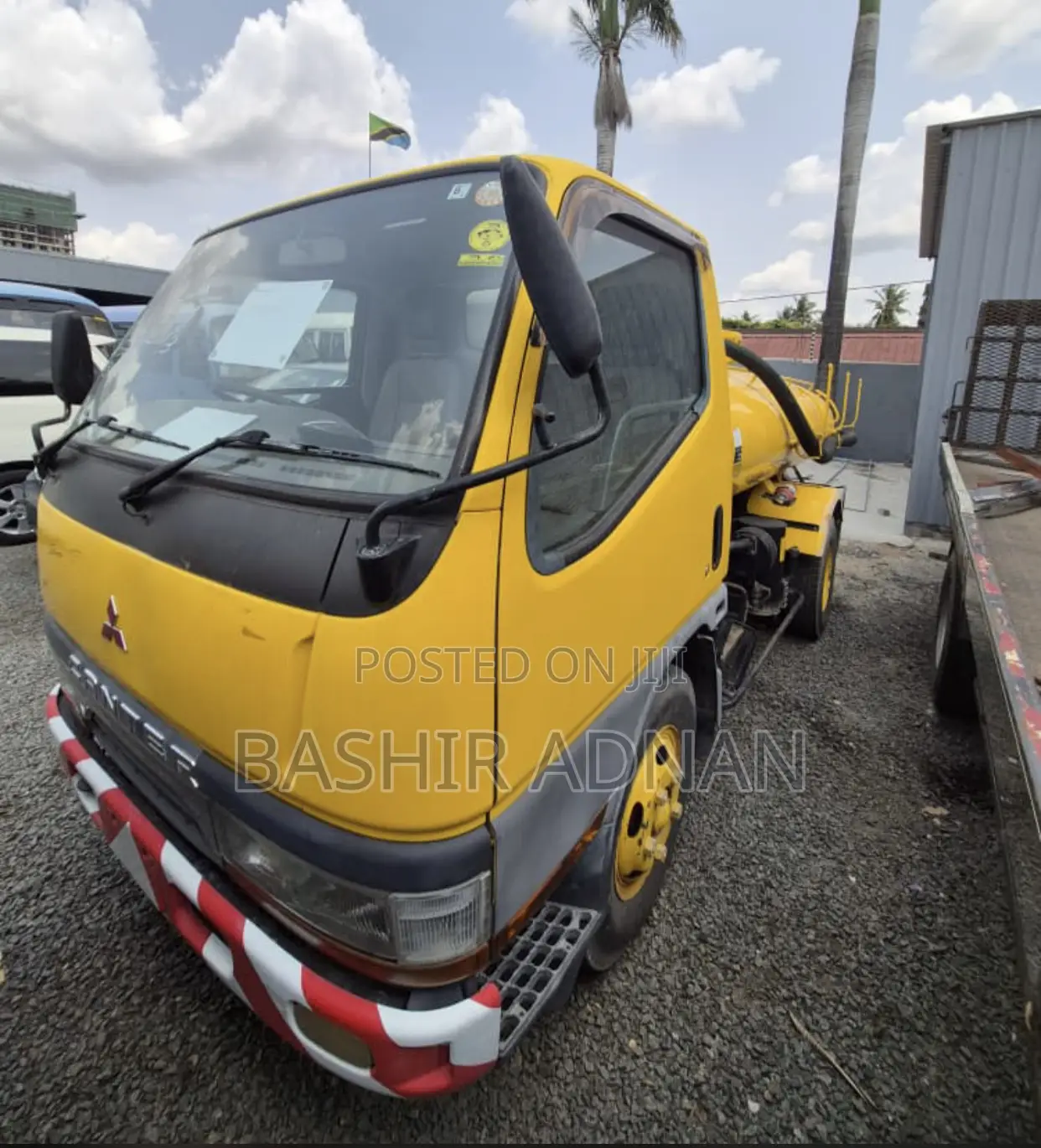 Mitsubishi Canter Water Bowser Tanker Truck Unregistered.